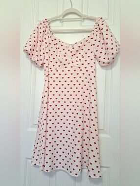 Commense Heart Print Puff Sleeve Mini Dress